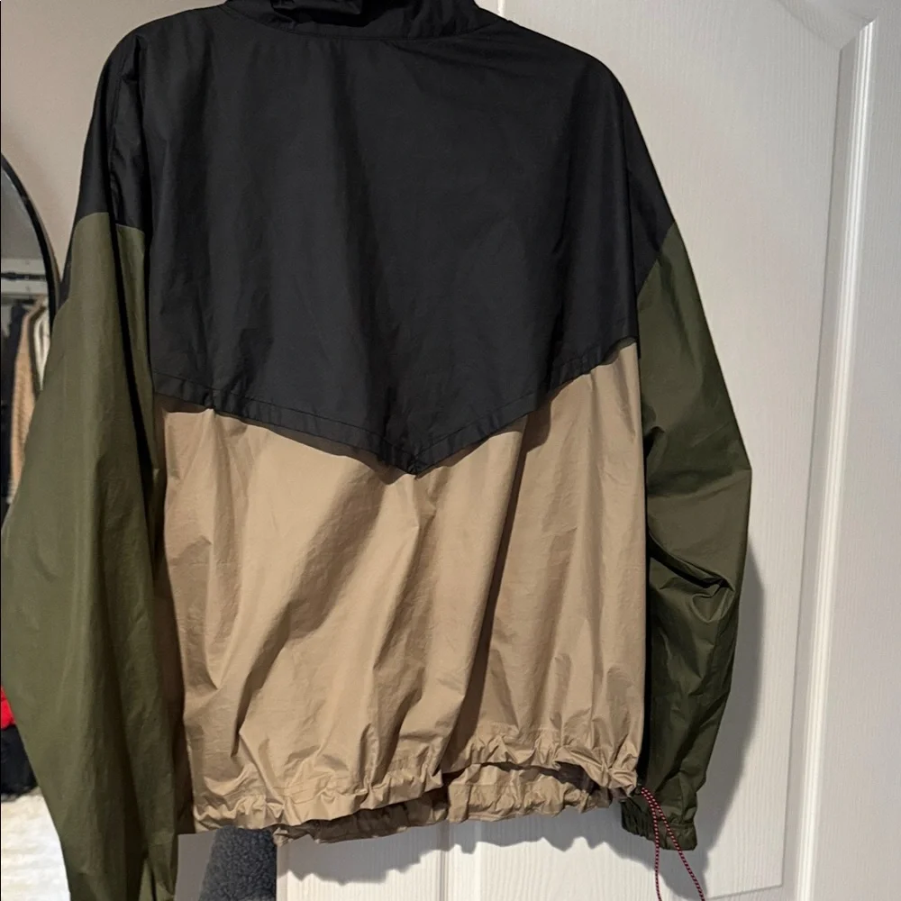 Nike Black, Olive & Tan Colorblock Pullover Anorak - Picture 5 of 7